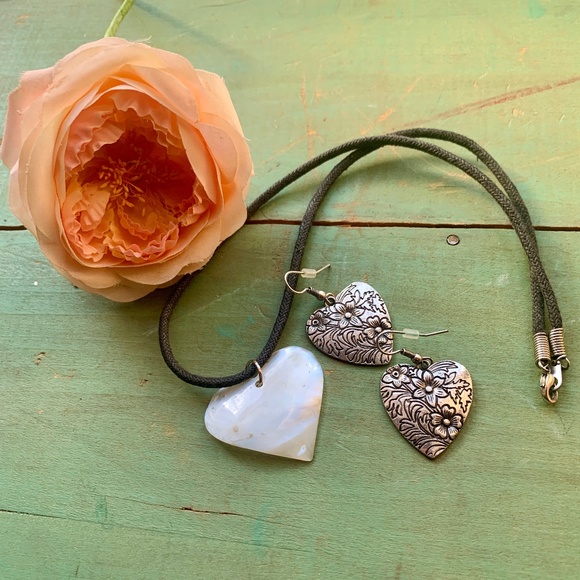 Heart Jewelry - Mother of Pearl Heart & Silver Tone Floral Embossed Heart Dangle - Picture 1 of 8